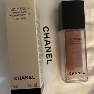 Chanel light pink water-fresh blush